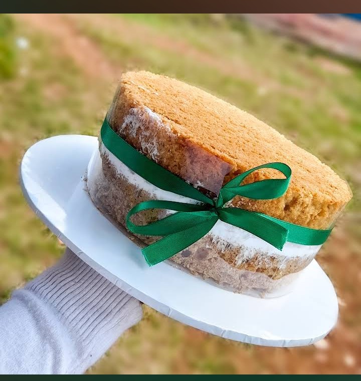 Noniz Cakes birthday cake